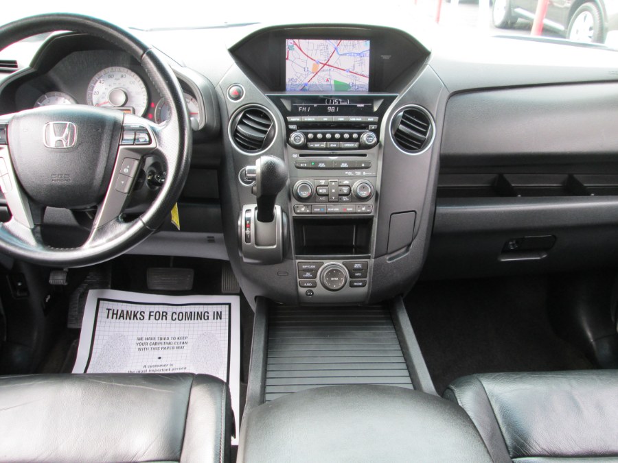 2013 Honda Pilot 4WD 4dr Touring w/RES & Navi, available for sale in Levittown, Pennsylvania | Levittown Auto. Levittown, Pennsylvania 2013 Honda Pilot 4WD 4dr Touring w/RES & Navi, available for sale in Levittown, Pennsylvania | Levittown Auto. Levittown, Pennsylvania
