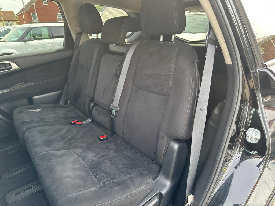 2013 Nissan Pathfinder 4WD 4dr S, available for sale in Little Ferry, New Jersey | Victoria Preowned Autos Inc. Little Ferry, New Jersey 2013 Nissan Pathfinder 4WD 4dr S, available for sale in Little Ferry, New Jersey | Victoria Preowned Autos Inc. Little Ferry, New Jersey