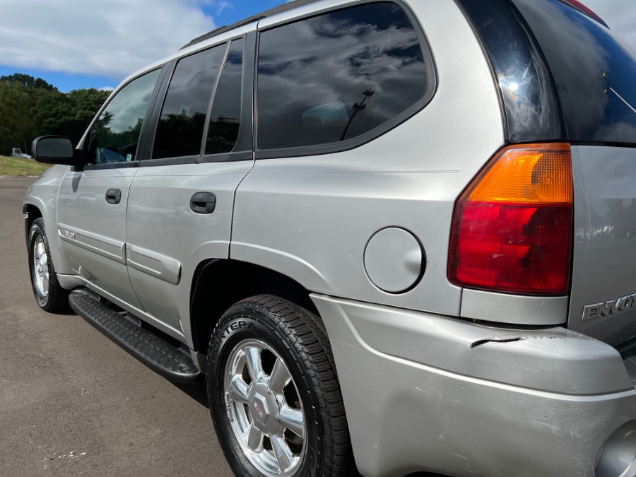 Used GMC Envoy 4dr 4WD SLT 2004 | Marsh Auto Sales LLC. Ortonville, Michigan Used GMC Envoy 4dr 4WD SLT 2004 | Marsh Auto Sales LLC. Ortonville, Michigan