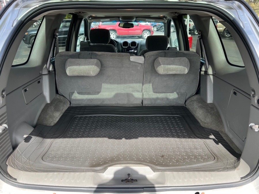 Used GMC Envoy 4dr 4WD SLT 2004 | Marsh Auto Sales LLC. Ortonville, Michigan Used GMC Envoy 4dr 4WD SLT 2004 | Marsh Auto Sales LLC. Ortonville, Michigan