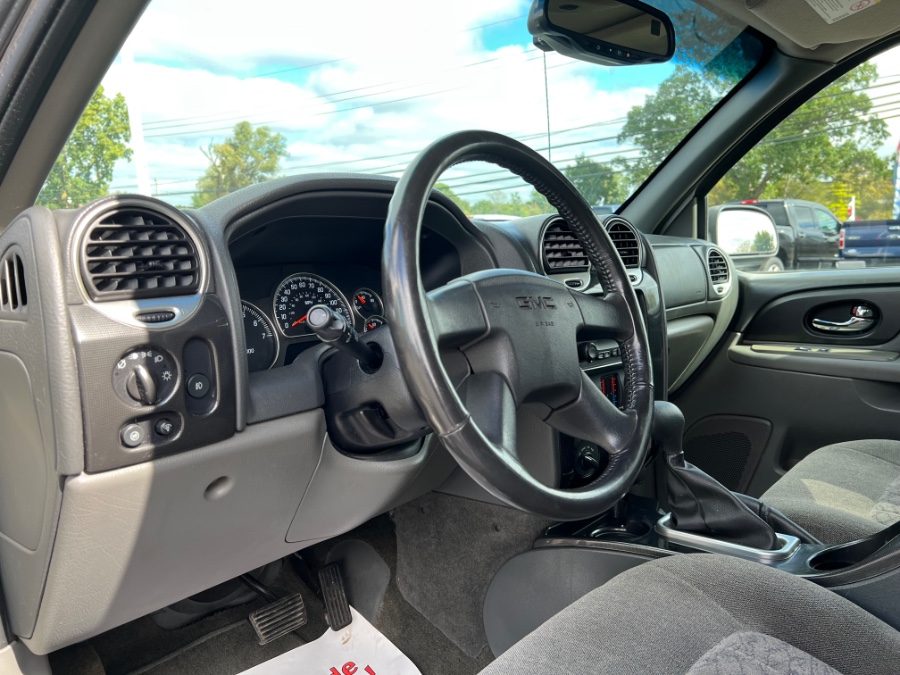 Used GMC Envoy 4dr 4WD SLT 2004 | Marsh Auto Sales LLC. Ortonville, Michigan Used GMC Envoy 4dr 4WD SLT 2004 | Marsh Auto Sales LLC. Ortonville, Michigan