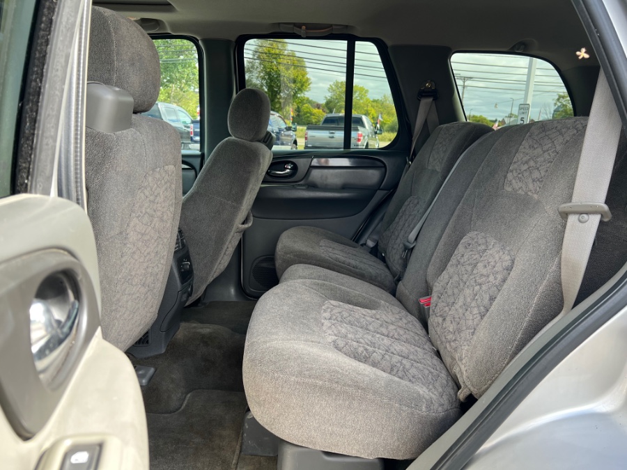 Used GMC Envoy 4dr 4WD SLT 2004 | Marsh Auto Sales LLC. Ortonville, Michigan Used GMC Envoy 4dr 4WD SLT 2004 | Marsh Auto Sales LLC. Ortonville, Michigan