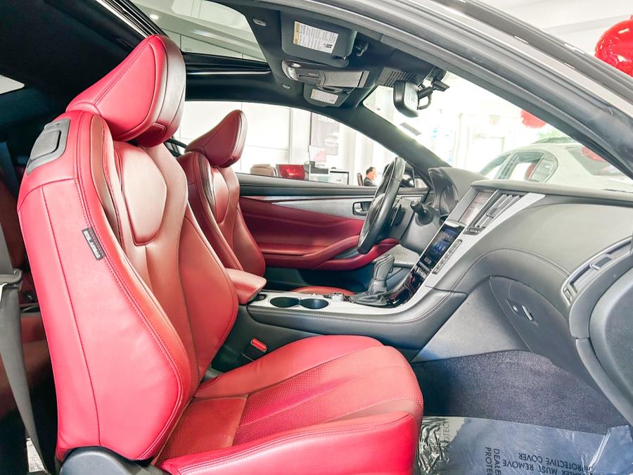 Used INFINITI Q60 Red Sport 400 AWD 2017 | Luxury Motor Club. Franklin Square, New York Used INFINITI Q60 Red Sport 400 AWD 2017 | Luxury Motor Club. Franklin Square, New York