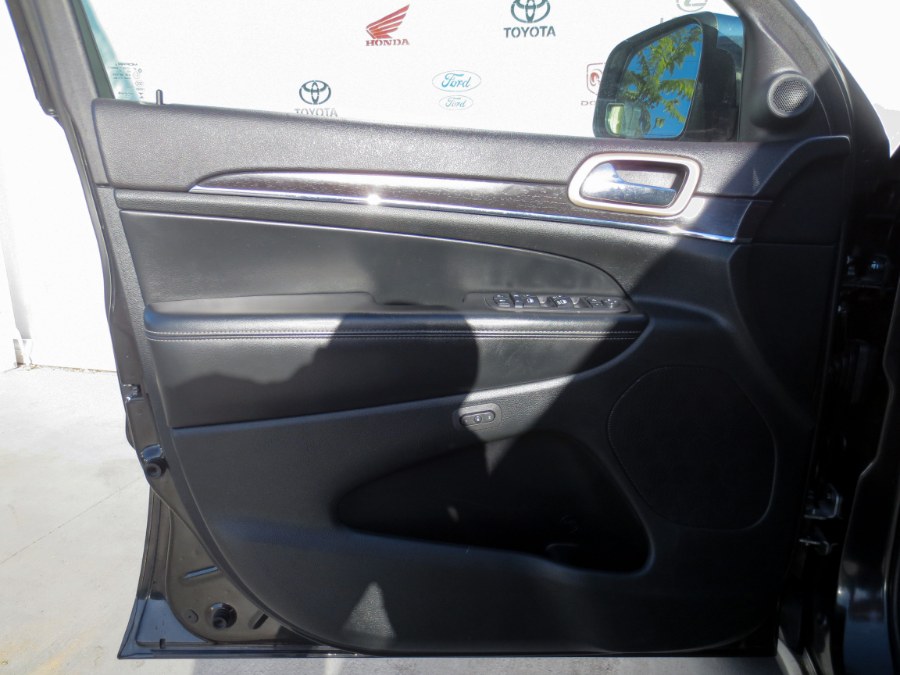 2014 Jeep Grand Cherokee RWD 4dr Limited, available for sale in Santa Ana, California | Auto Max Of Santa Ana. Santa Ana, California 2014 Jeep Grand Cherokee RWD 4dr Limited, available for sale in Santa Ana, California | Auto Max Of Santa Ana. Santa Ana, California