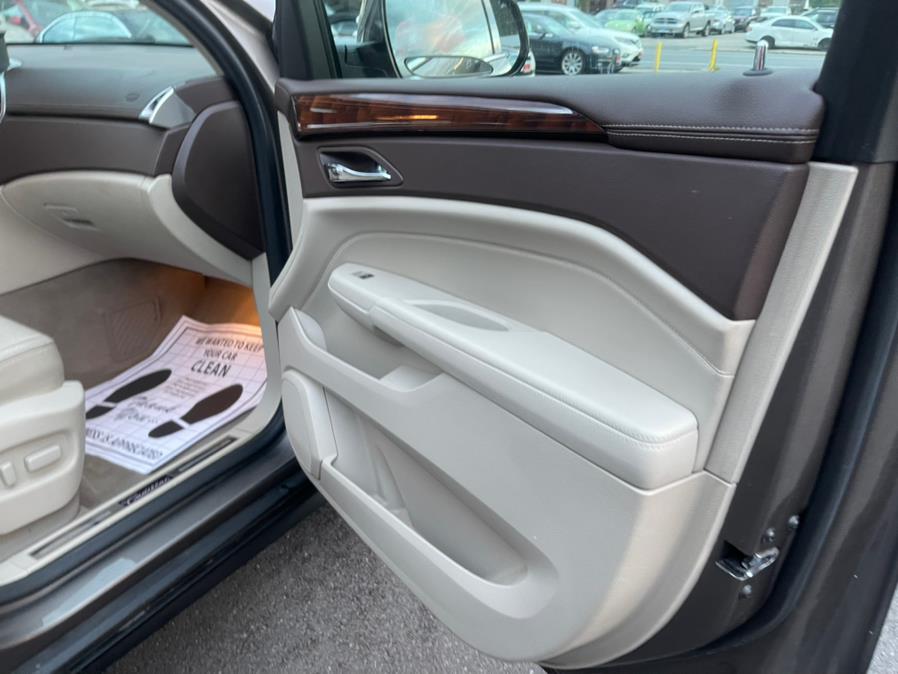 Used Cadillac SRX AWD 4dr Turbo Premium Collection *Ltd Avail* 2011 | House of Cars LLC. Waterbury, Connecticut
