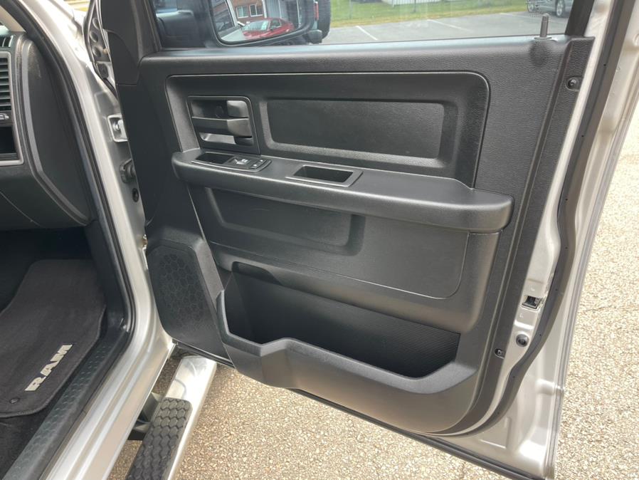 Used Ram 1500 4WD Crew Cab 140.5" Express 2014 | Mike And Tony Auto Sales, Inc. South Windsor, Connecticut Used Ram 1500 4WD Crew Cab 140.5" Express 2014 | Mike And Tony Auto Sales, Inc. South Windsor, Connecticut