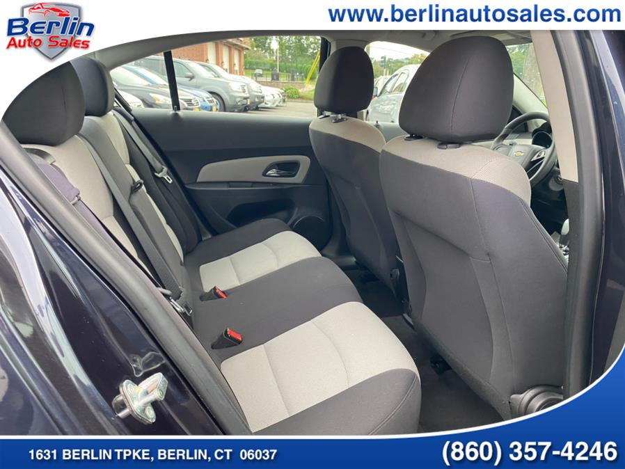 Used Chevrolet Cruze 4dr Sdn Auto LS 2014 | Berlin Auto Sales LLC. Berlin, Connecticut Used Chevrolet Cruze 4dr Sdn Auto LS 2014 | Berlin Auto Sales LLC. Berlin, Connecticut