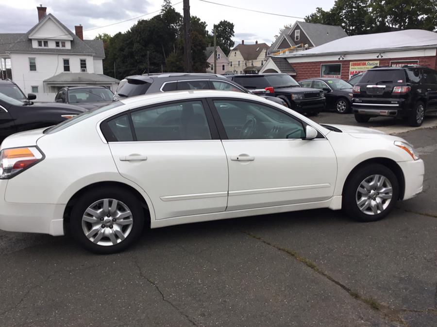 Used Nissan Altima 2.5 S 4 doors 2011 | Liberty Motors. Manchester, Connecticut Used Nissan Altima 2.5 S 4 doors 2011 | Liberty Motors. Manchester, Connecticut