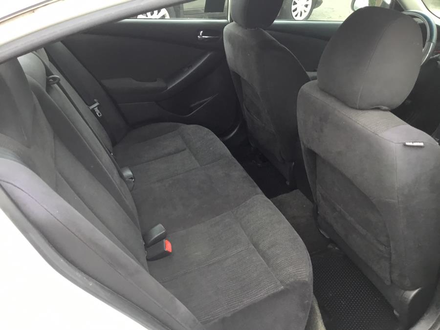 Used Nissan Altima 2.5 S 4 doors 2011 | Liberty Motors. Manchester, Connecticut Used Nissan Altima 2.5 S 4 doors 2011 | Liberty Motors. Manchester, Connecticut