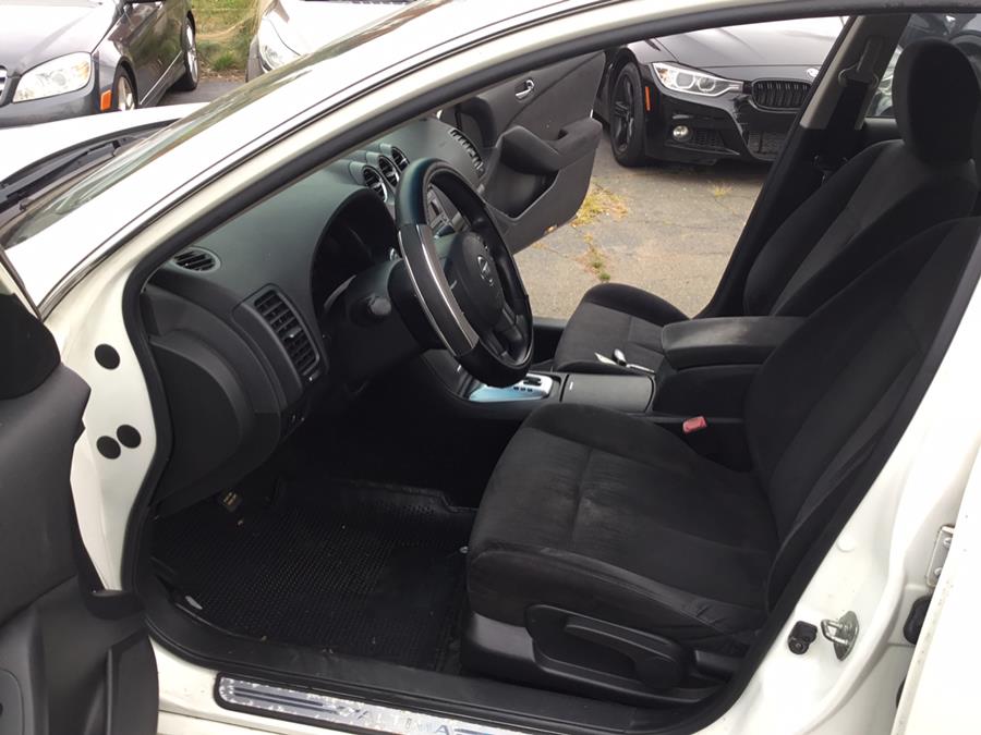 Used Nissan Altima 2.5 S 4 doors 2011 | Liberty Motors. Manchester, Connecticut Used Nissan Altima 2.5 S 4 doors 2011 | Liberty Motors. Manchester, Connecticut