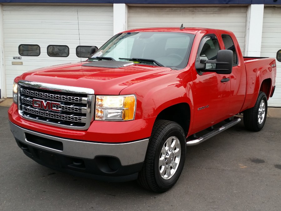 2013 GMC Sierra 2500HD 4WD Ext Cab 144.2" SLE, available for sale in Berlin, Connecticut | Action Automotive. Berlin, Connecticut