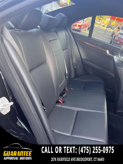 Used Mercedes-benz C-class C 300 Sport 4MATIC AWD 4dr Sedan 2012 | Guarantee Approval Motors. Bridgeport, Connecticut Used Mercedes-benz C-class C 300 Sport 4MATIC AWD 4dr Sedan 2012 | Guarantee Approval Motors. Bridgeport, Connecticut