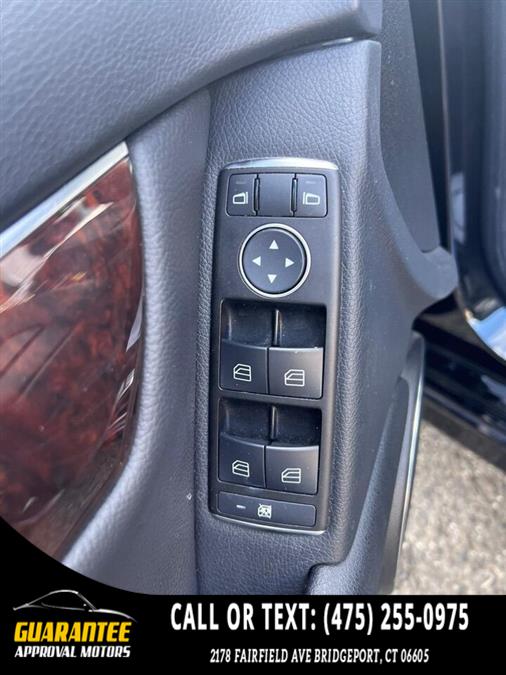 Used Mercedes-benz C-class C 300 Sport 4MATIC AWD 4dr Sedan 2012 | Guarantee Approval Motors. Bridgeport, Connecticut Used Mercedes-benz C-class C 300 Sport 4MATIC AWD 4dr Sedan 2012 | Guarantee Approval Motors. Bridgeport, Connecticut
