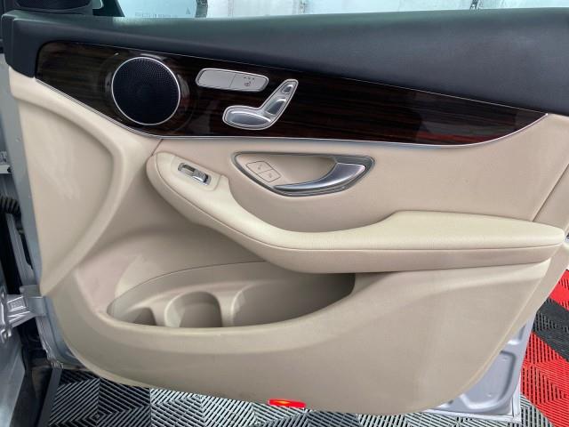 Used Mercedes-benz Glc GLC 300 2019 | Queens Auto Mall. Richmond Hill, New York Used Mercedes-benz Glc GLC 300 2019 | Queens Auto Mall. Richmond Hill, New York