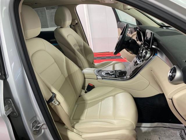 Used Mercedes-benz Glc GLC 300 2019 | Queens Auto Mall. Richmond Hill, New York Used Mercedes-benz Glc GLC 300 2019 | Queens Auto Mall. Richmond Hill, New York