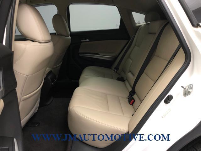 2014 Honda Crosstour 4WD V6 5dr EX-L, available for sale in Naugatuck, Connecticut | J&M Automotive Sls&Svc LLC. Naugatuck, Connecticut 2014 Honda Crosstour 4WD V6 5dr EX-L, available for sale in Naugatuck, Connecticut | J&M Automotive Sls&Svc LLC. Naugatuck, Connecticut
