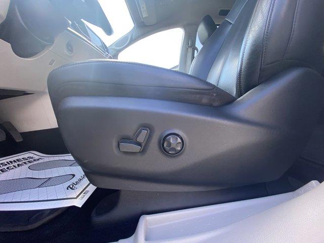 Used Chrysler Pacifica Touring L 2019 | Camy Cars. Great Neck, New York Used Chrysler Pacifica Touring L 2019 | Camy Cars. Great Neck, New York