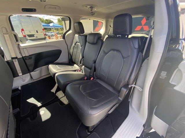 Used Chrysler Pacifica Touring L 2019 | Camy Cars. Great Neck, New York Used Chrysler Pacifica Touring L 2019 | Camy Cars. Great Neck, New York
