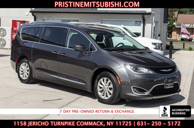 Used Chrysler Pacifica Touring L 2019 | Camy Cars. Great Neck, New York Used Chrysler Pacifica Touring L 2019 | Camy Cars. Great Neck, New York