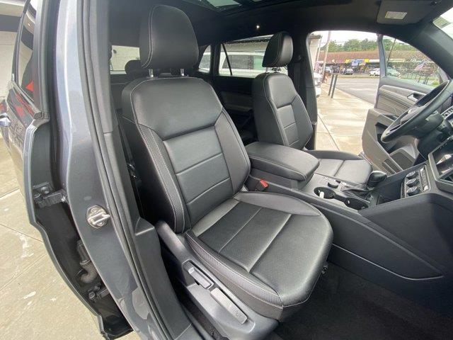 Used Volkswagen Atlas Cross Sport 3.6L V6 SE w/Technology 2021 | Camy Cars. Great Neck, New York Used Volkswagen Atlas Cross Sport 3.6L V6 SE w/Technology 2021 | Camy Cars. Great Neck, New York