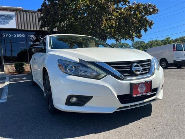 2017 Nissan Altima 2.5 SR, available for sale in Stratford, Connecticut | Wiz Leasing Inc. Stratford, Connecticut 2017 Nissan Altima 2.5 SR, available for sale in Stratford, Connecticut | Wiz Leasing Inc. Stratford, Connecticut
