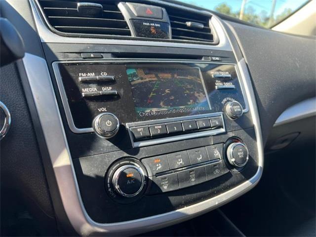 2017 Nissan Altima 2.5 SR, available for sale in Stratford, Connecticut | Wiz Leasing Inc. Stratford, Connecticut 2017 Nissan Altima 2.5 SR, available for sale in Stratford, Connecticut | Wiz Leasing Inc. Stratford, Connecticut