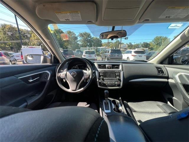 2017 Nissan Altima 2.5 SR, available for sale in Stratford, Connecticut | Wiz Leasing Inc. Stratford, Connecticut 2017 Nissan Altima 2.5 SR, available for sale in Stratford, Connecticut | Wiz Leasing Inc. Stratford, Connecticut
