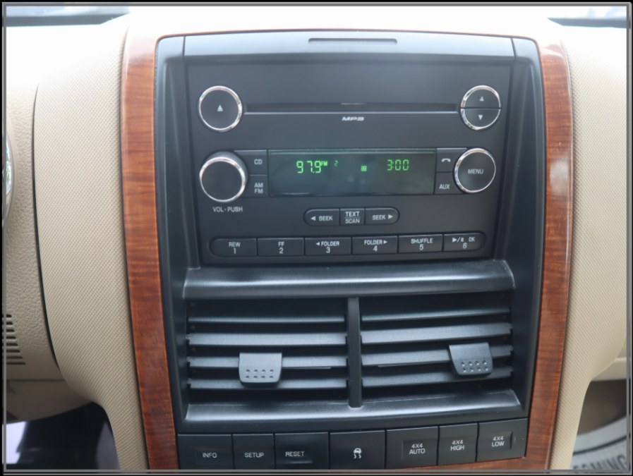 2008 Ford Explorer 4WD 4dr V6 Eddie Bauer, available for sale in Huntington Station, New York | My Auto Inc.. Huntington Station, New York 2008 Ford Explorer 4WD 4dr V6 Eddie Bauer, available for sale in Huntington Station, New York | My Auto Inc.. Huntington Station, New York