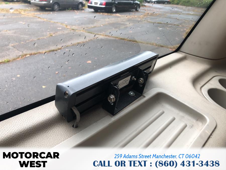 2010 Ford Expedition 4WD 4dr XLT, available for sale in Manchester, Connecticut | Motorcar West. Manchester, Connecticut 2010 Ford Expedition 4WD 4dr XLT, available for sale in Manchester, Connecticut | Motorcar West. Manchester, Connecticut