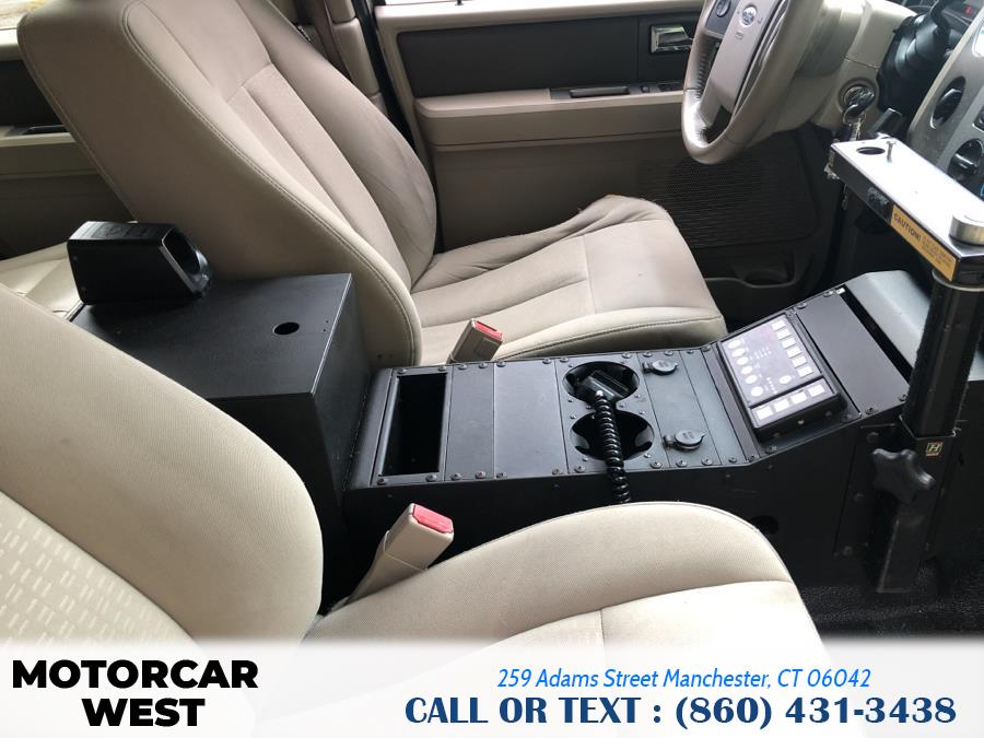 2010 Ford Expedition 4WD 4dr XLT, available for sale in Manchester, Connecticut | Motorcar West. Manchester, Connecticut 2010 Ford Expedition 4WD 4dr XLT, available for sale in Manchester, Connecticut | Motorcar West. Manchester, Connecticut