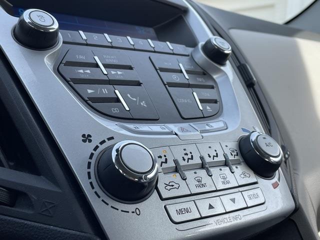Used Chevrolet Equinox LS 2014 | Blasius Federal Road. Brookfield, Connecticut Used Chevrolet Equinox LS 2014 | Blasius Federal Road. Brookfield, Connecticut