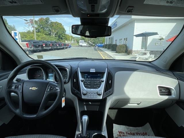 Used Chevrolet Equinox LS 2014 | Blasius Federal Road. Brookfield, Connecticut Used Chevrolet Equinox LS 2014 | Blasius Federal Road. Brookfield, Connecticut