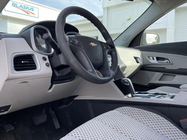 Used Chevrolet Equinox LS 2014 | Blasius Federal Road. Brookfield, Connecticut Used Chevrolet Equinox LS 2014 | Blasius Federal Road. Brookfield, Connecticut