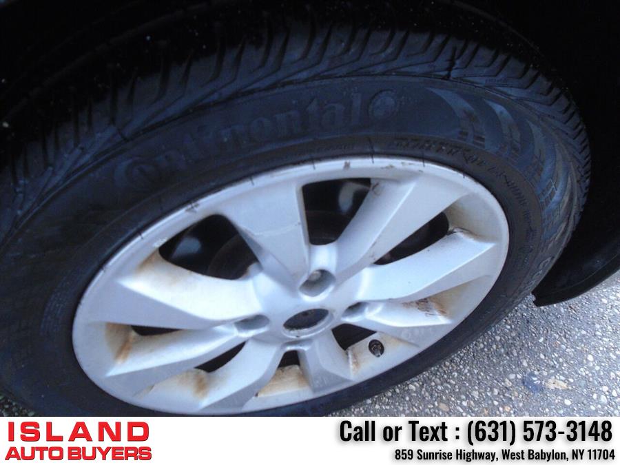 Used Nissan Sentra 2.0 SL 4dr Sedan 2011 | Island Auto Buyers. West Babylon, New York Used Nissan Sentra 2.0 SL 4dr Sedan 2011 | Island Auto Buyers. West Babylon, New York