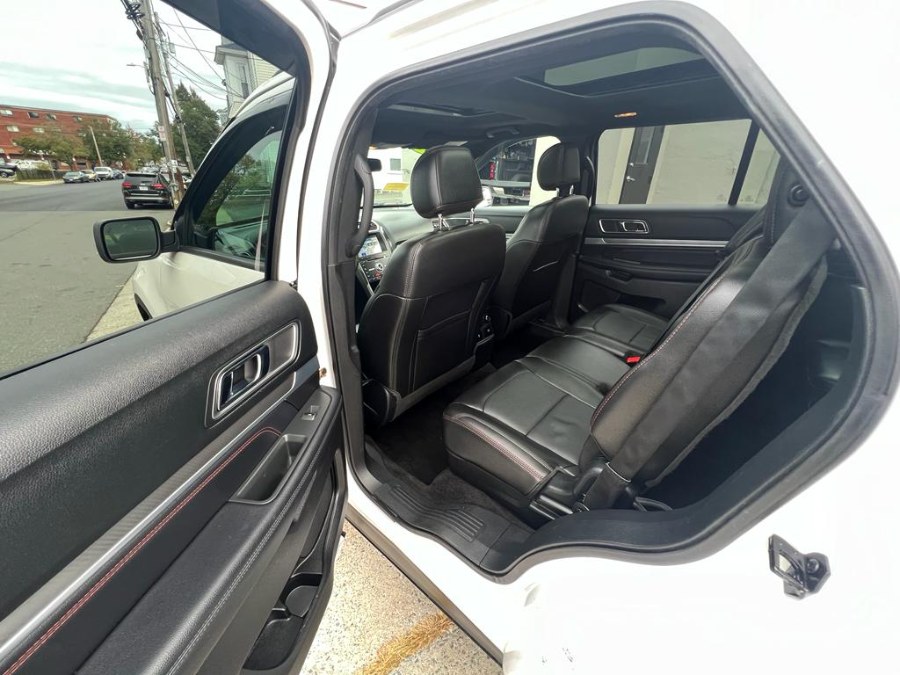 Used Ford Explorer Sport 4WD 2017 | New Star Motors. Peabody, Massachusetts Used Ford Explorer Sport 4WD 2017 | New Star Motors. Peabody, Massachusetts
