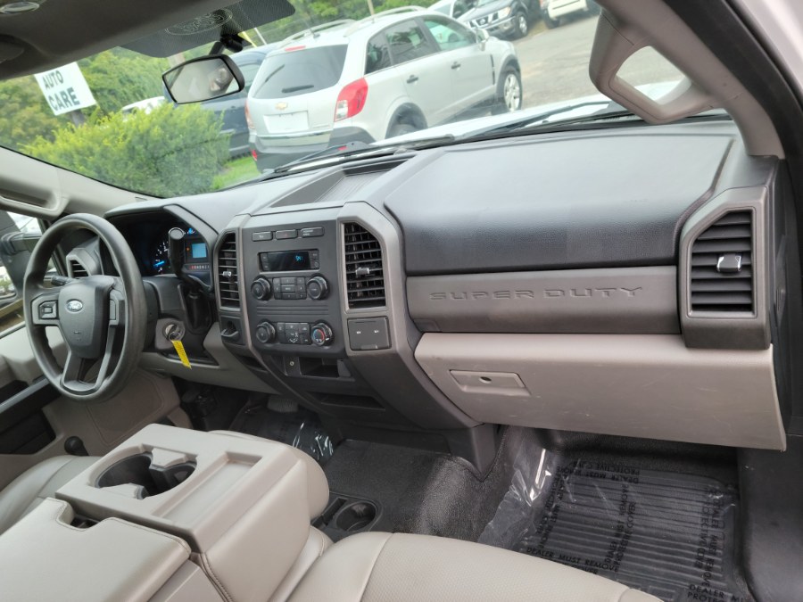 2017 Ford Super Duty F-250 SRW XL 2WD Reg Cab 8'' Box, available for sale in East Windsor, Connecticut | Toro Auto. East Windsor, Connecticut 2017 Ford Super Duty F-250 SRW XL 2WD Reg Cab 8'' Box, available for sale in East Windsor, Connecticut | Toro Auto. East Windsor, Connecticut
