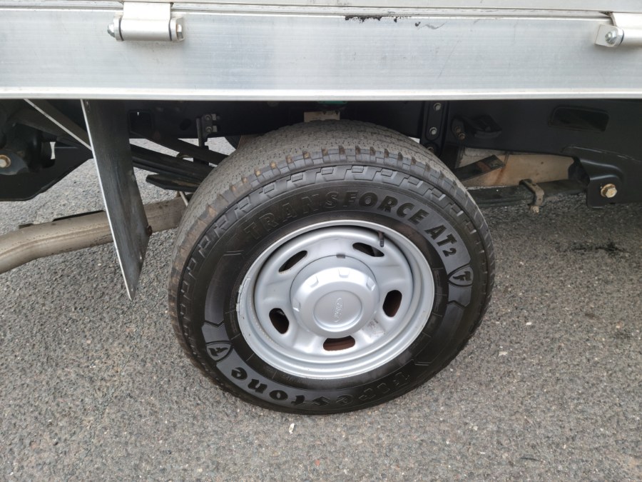 2017 Ford Super Duty F-250 SRW XL 2WD Reg Cab 8'' Box, available for sale in East Windsor, Connecticut | Toro Auto. East Windsor, Connecticut 2017 Ford Super Duty F-250 SRW XL 2WD Reg Cab 8'' Box, available for sale in East Windsor, Connecticut | Toro Auto. East Windsor, Connecticut