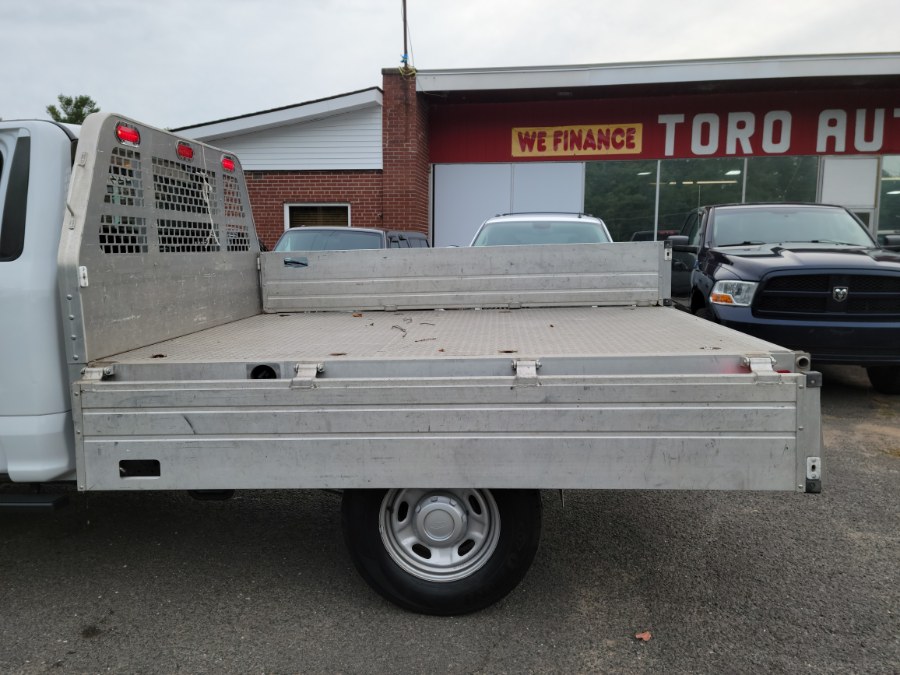 2017 Ford Super Duty F-250 SRW XL 2WD Reg Cab 8'' Box, available for sale in East Windsor, Connecticut | Toro Auto. East Windsor, Connecticut 2017 Ford Super Duty F-250 SRW XL 2WD Reg Cab 8'' Box, available for sale in East Windsor, Connecticut | Toro Auto. East Windsor, Connecticut