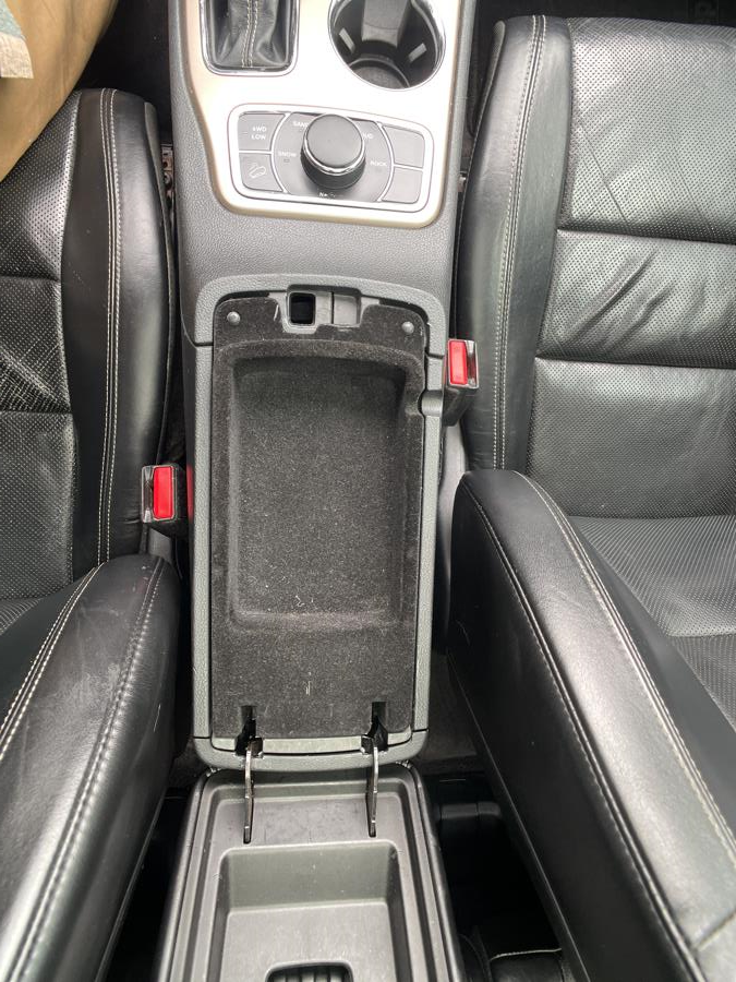 2017 Jeep Grand Cherokee Limited, available for sale in Waterbury, Connecticut | Prestige Auto Superstore. Waterbury, Connecticut 2017 Jeep Grand Cherokee Limited, available for sale in Waterbury, Connecticut | Prestige Auto Superstore. Waterbury, Connecticut
