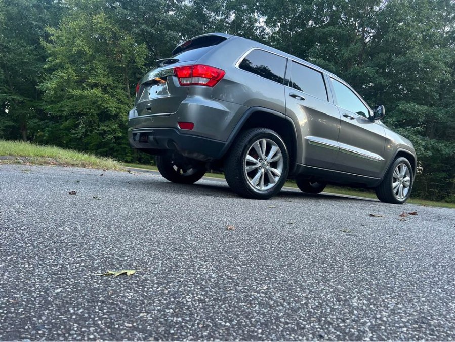 2013 Jeep Grand Cherokee 4WD 4dr Laredo, available for sale in Waterbury, Connecticut | WT Auto LLC. Waterbury, Connecticut 2013 Jeep Grand Cherokee 4WD 4dr Laredo, available for sale in Waterbury, Connecticut | WT Auto LLC. Waterbury, Connecticut