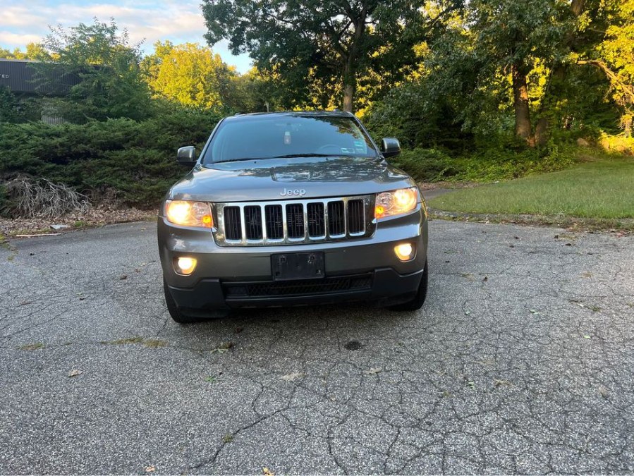 2013 Jeep Grand Cherokee 4WD 4dr Laredo, available for sale in Waterbury, Connecticut | WT Auto LLC. Waterbury, Connecticut 2013 Jeep Grand Cherokee 4WD 4dr Laredo, available for sale in Waterbury, Connecticut | WT Auto LLC. Waterbury, Connecticut