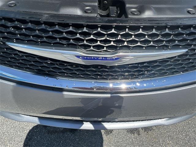 Used Chrysler Pacifica Touring 2020 | Sullivan Automotive Group. Avon, Connecticut