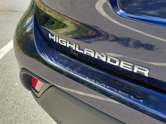 Used Toyota Highlander XLE 2020 | Sullivan Automotive Group. Avon, Connecticut