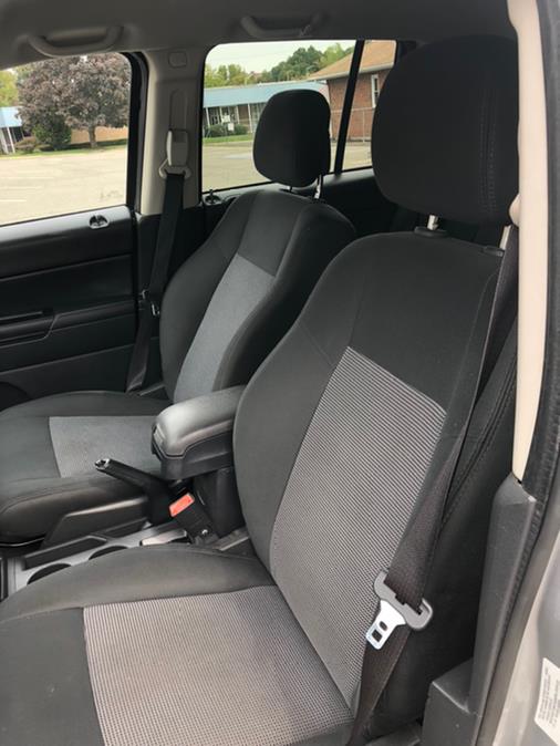 2014 Jeep Compass 4WD 4dr Sport, available for sale in New Britain, Connecticut | Supreme Automotive. New Britain, Connecticut 2014 Jeep Compass 4WD 4dr Sport, available for sale in New Britain, Connecticut | Supreme Automotive. New Britain, Connecticut