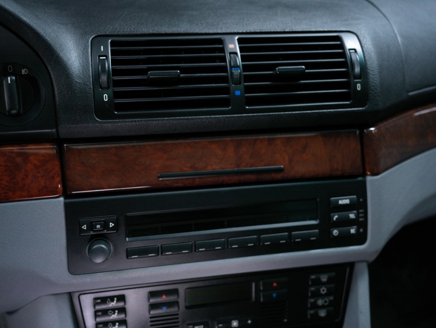 2002 BMW 5 Series 530i 4dr Sdn 5-Spd Manual, available for sale in North Salem, New York | Meccanic Shop North Inc. North Salem, New York 2002 BMW 5 Series 530i 4dr Sdn 5-Spd Manual, available for sale in North Salem, New York | Meccanic Shop North Inc. North Salem, New York