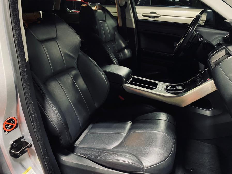 Used Land Rover Range Rover Evoque 5 Door SE Premium 2017 | Northshore Motors. Syosset , New York