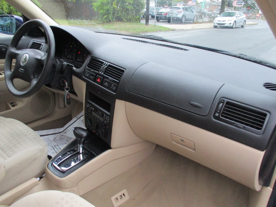 2002 Volkswagen Jetta Wagon 4dr Wgn GLS Auto, available for sale in West Babylon, New York | New Gen Auto Group. West Babylon, New York 2002 Volkswagen Jetta Wagon 4dr Wgn GLS Auto, available for sale in West Babylon, New York | New Gen Auto Group. West Babylon, New York