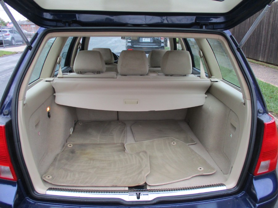 2002 Volkswagen Jetta Wagon 4dr Wgn GLS Auto, available for sale in West Babylon, New York | New Gen Auto Group. West Babylon, New York 2002 Volkswagen Jetta Wagon 4dr Wgn GLS Auto, available for sale in West Babylon, New York | New Gen Auto Group. West Babylon, New York