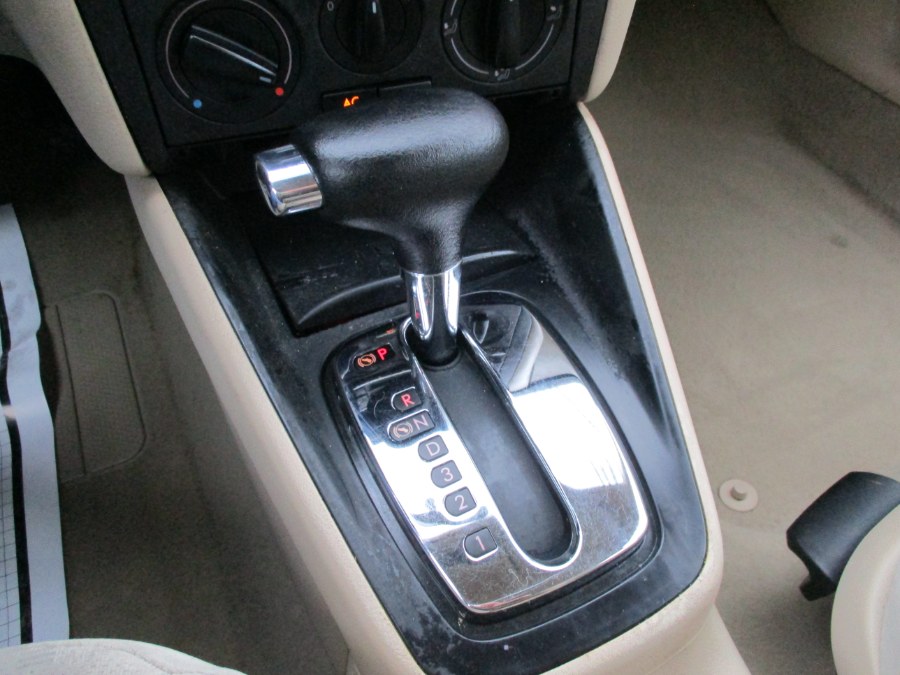 2002 Volkswagen Jetta Wagon 4dr Wgn GLS Auto, available for sale in West Babylon, New York | New Gen Auto Group. West Babylon, New York 2002 Volkswagen Jetta Wagon 4dr Wgn GLS Auto, available for sale in West Babylon, New York | New Gen Auto Group. West Babylon, New York
