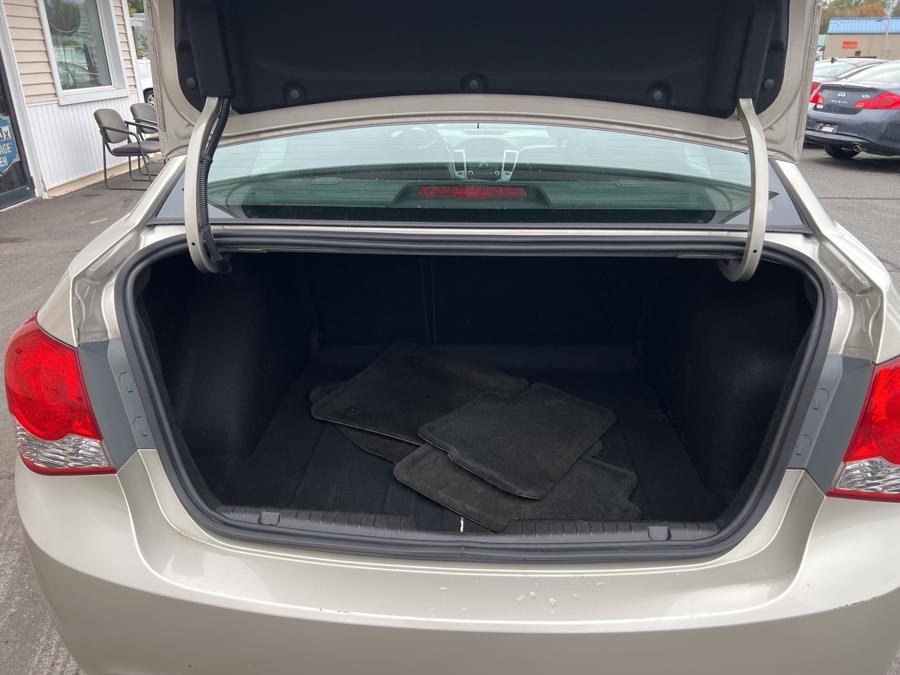 2014 Chevrolet Cruze 4dr Sdn Auto LS, available for sale in South Windsor , Connecticut | Ful-line Auto LLC. South Windsor , Connecticut 2014 Chevrolet Cruze 4dr Sdn Auto LS, available for sale in South Windsor , Connecticut | Ful-line Auto LLC. South Windsor , Connecticut